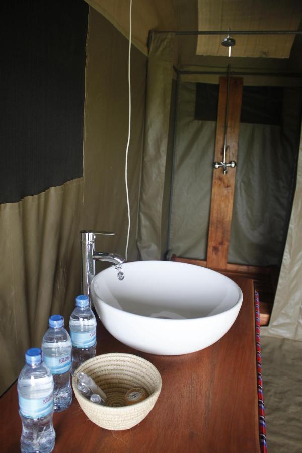 Osero Serengeti Luxury Tented Camp Banagi Exterior foto